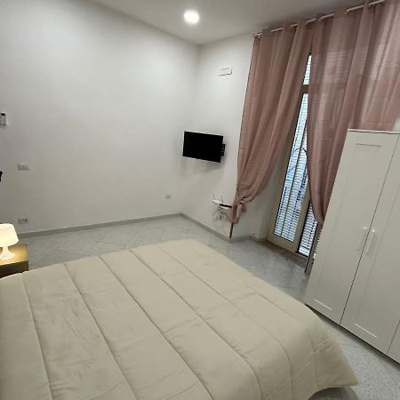Casa Leonardo Apartment Napoli Bagian luar foto